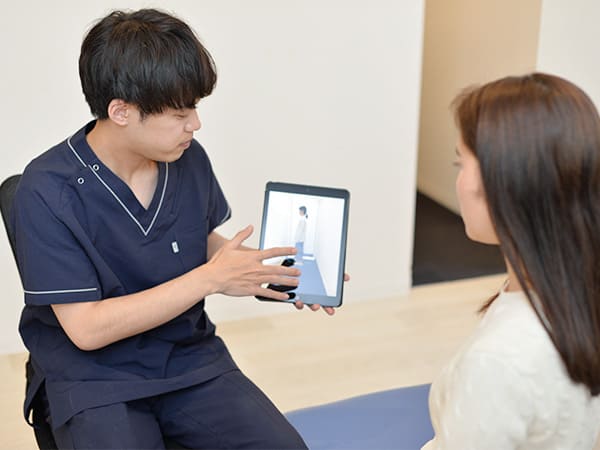 タブレットで姿勢チェック